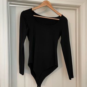 Women's Scoop Neck Long Sleeve Basic Bodysuits